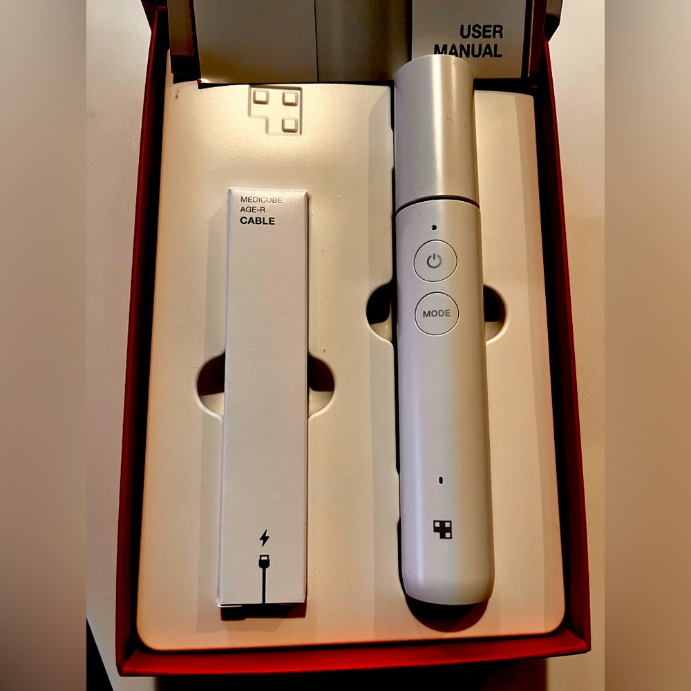 Medicube AGE-R Line Shot